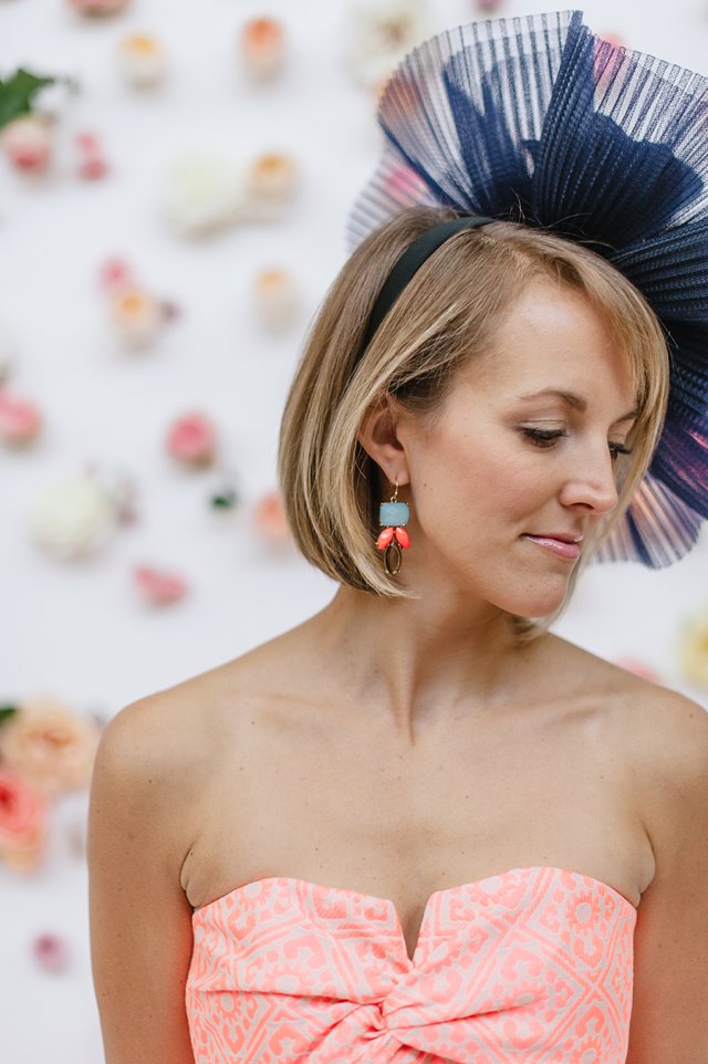Kentucky Derby Outfit Inspiration - What to Wear to Kentucky Derby - Headcandi Fascinator 