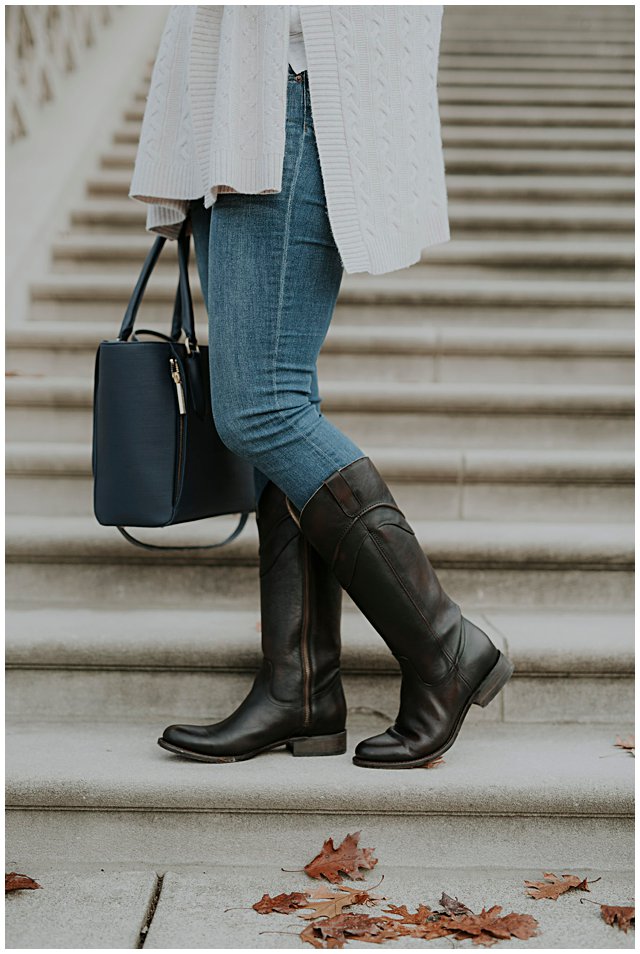 winter-outfit-inspiration-cable-knit-poncho-justin-riding-boots_1735